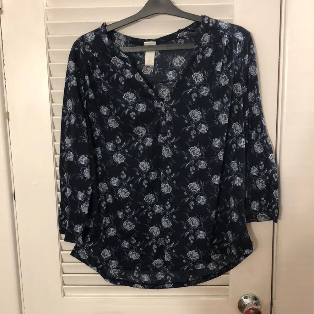 H&M Floral long sleeve blouse. Size XL.